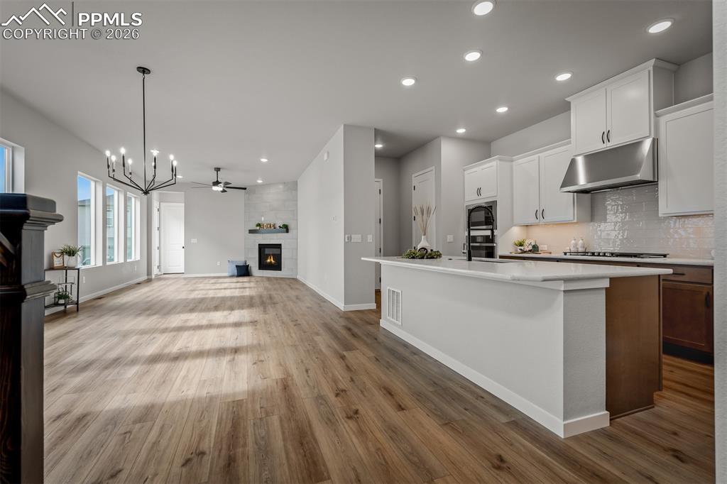 Image 13 of 42: Kitchen