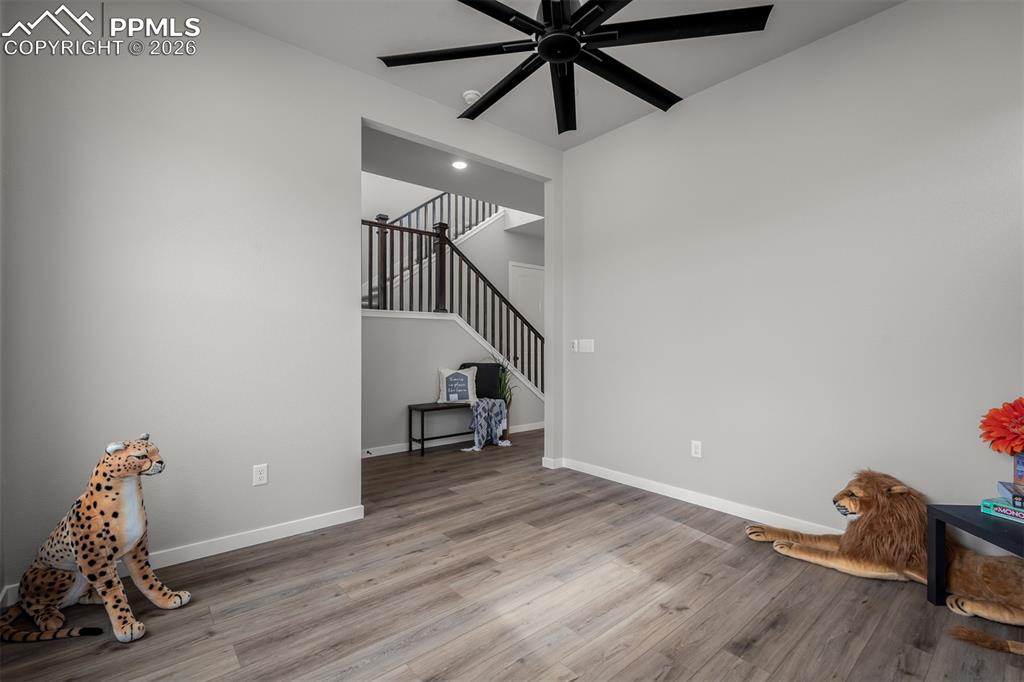 Image 4 of 42: Office