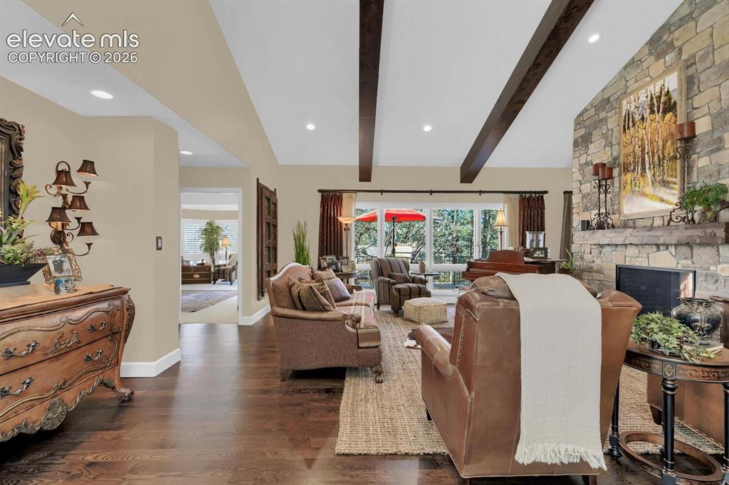 Image 4 of 42: Living Room