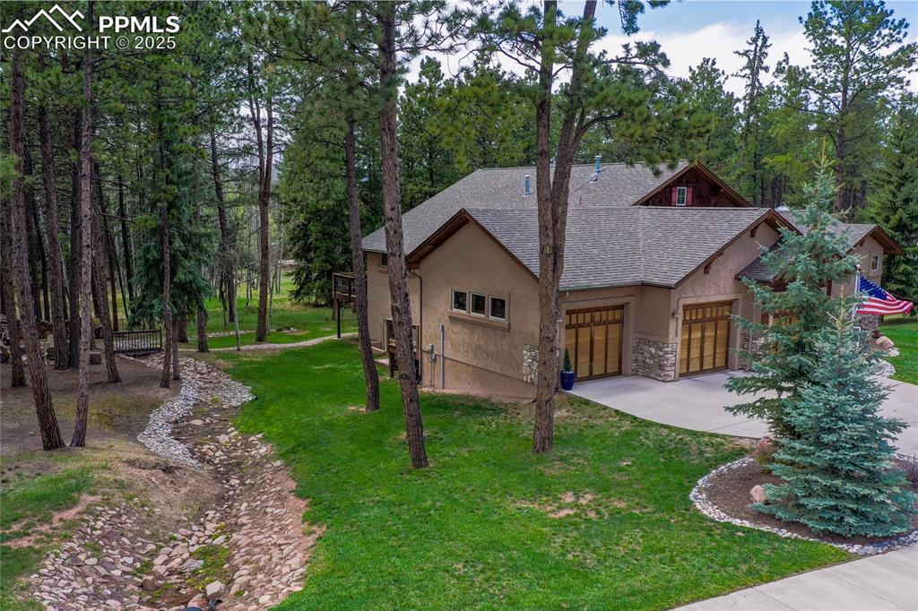 Image 3 of 49: Side of Structure