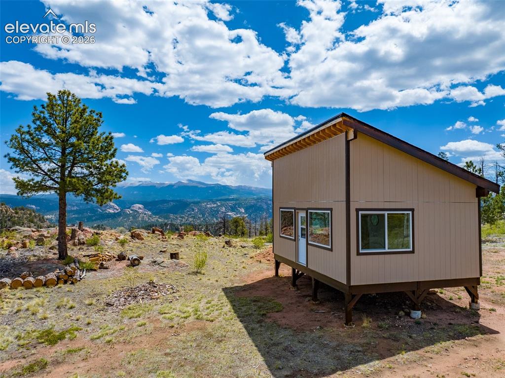 Image 13 of 50: Sturdy Built Dry Cabin. 2 x 6 Construction