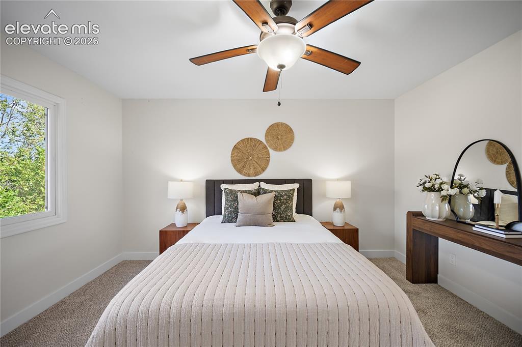 Image 11 of 49: Bedroom