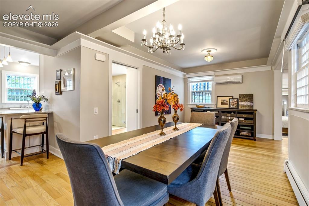 Image 9 of 50: Living Room
