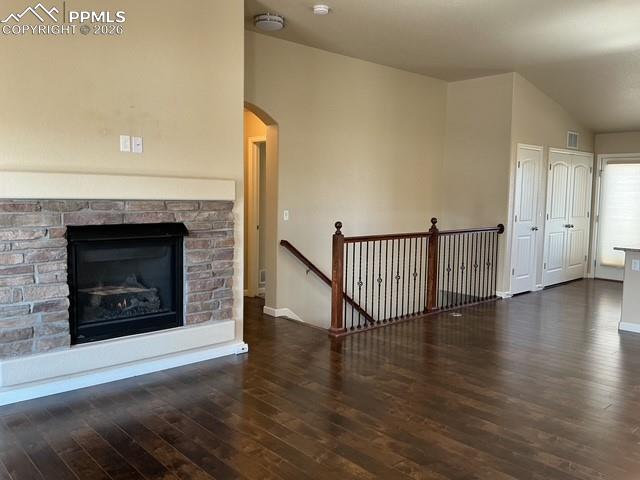 Image 2 of 32: Living Room