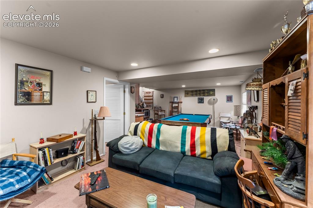 Image 19 of 48: Living Room