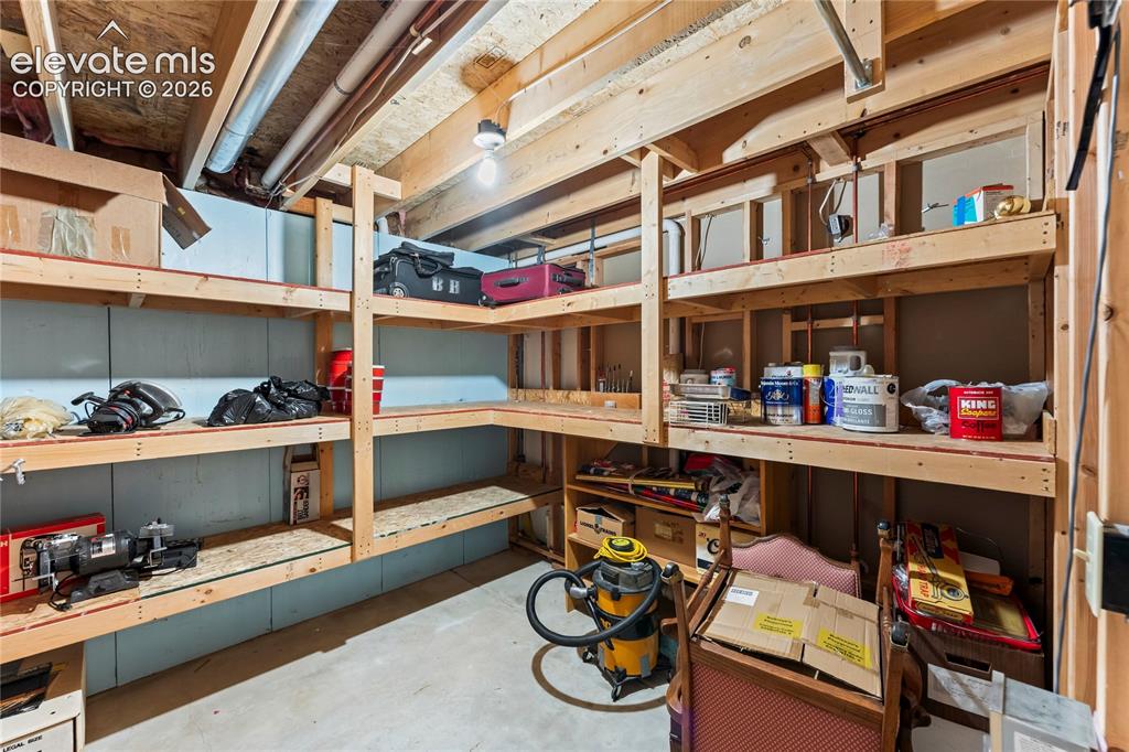 Image 21 of 48: Storage