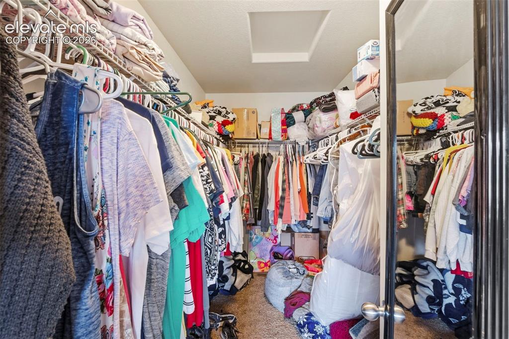 Image 15 of 36: Closet