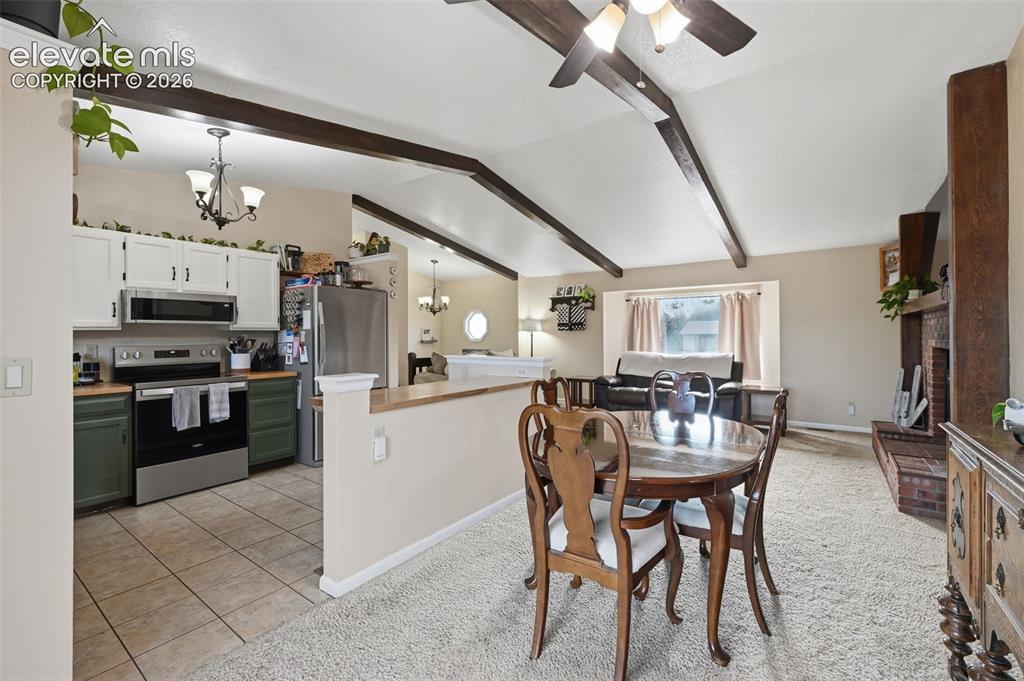Image 9 of 28: Dining area