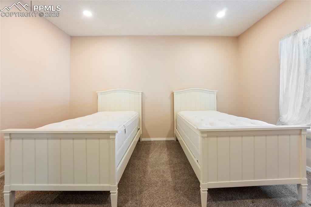 Image 23 of 40: Bedroom