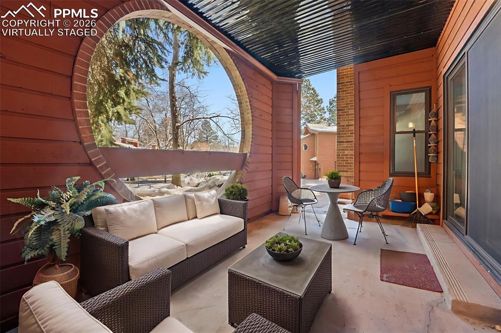 Image 35 of 40: Virtually staged