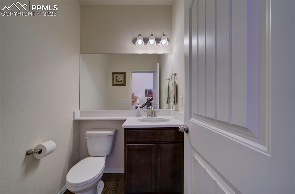 Image 15 of 43: Bathroom