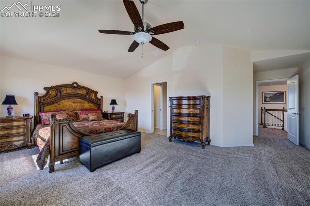 Image 19 of 43: Bedroom