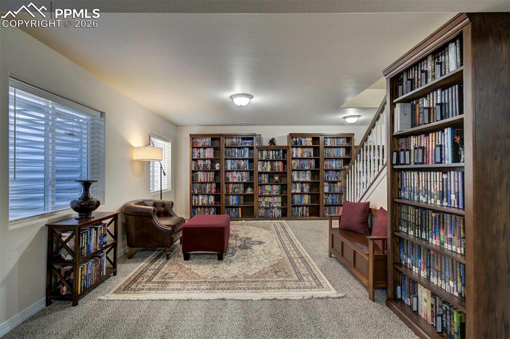 Image 27 of 43: Sitting Room