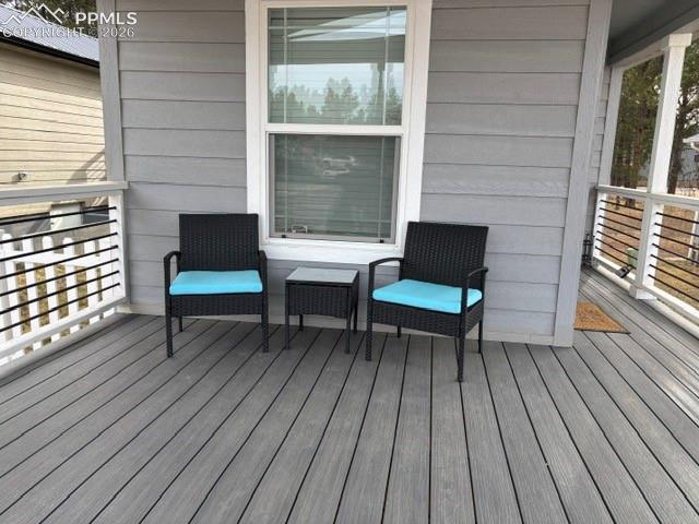 Image 3 of 18: Balcony