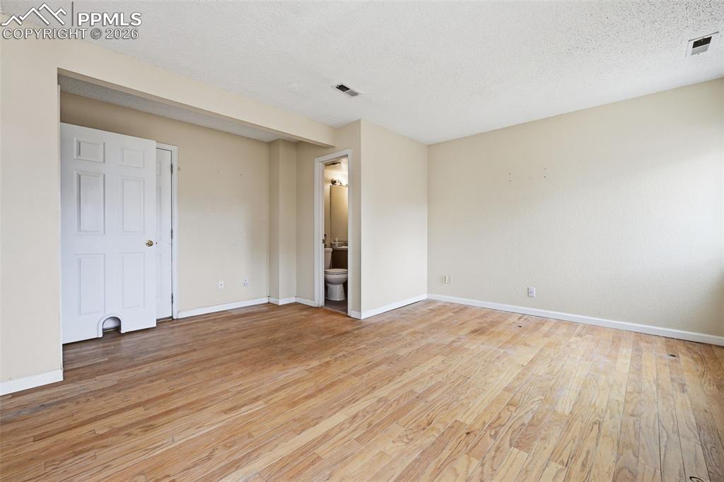 Image 28 of 37: Bedroom