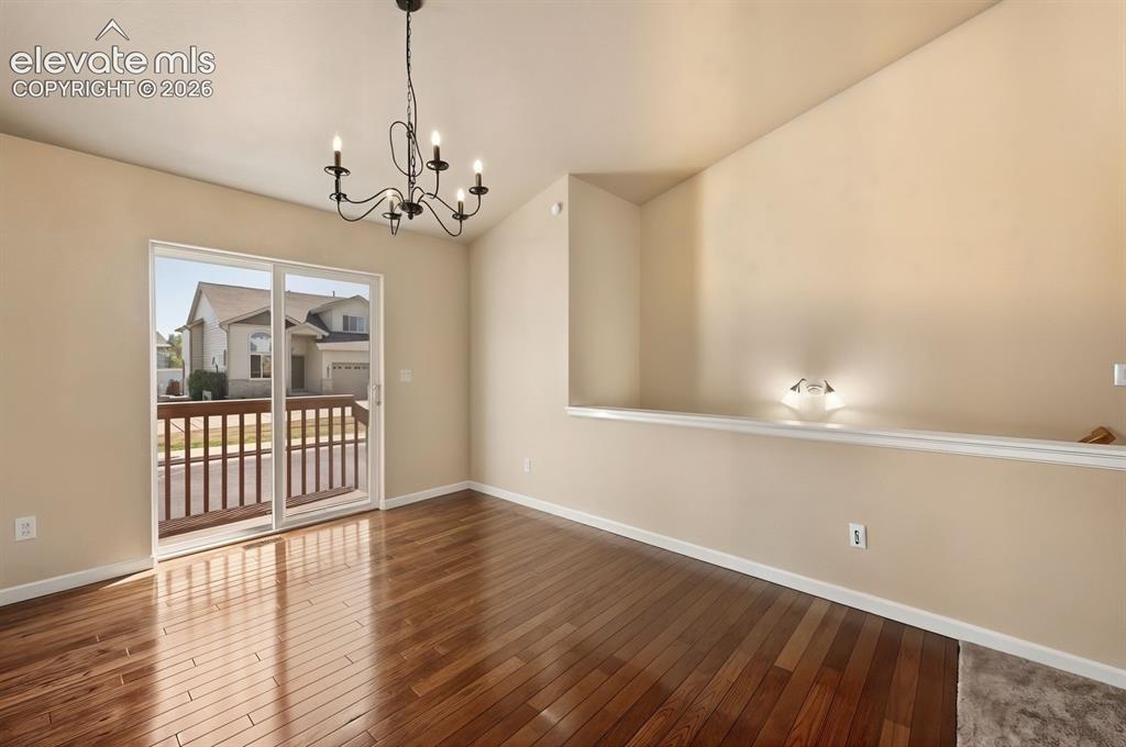 Image 9 of 37: Dining Room