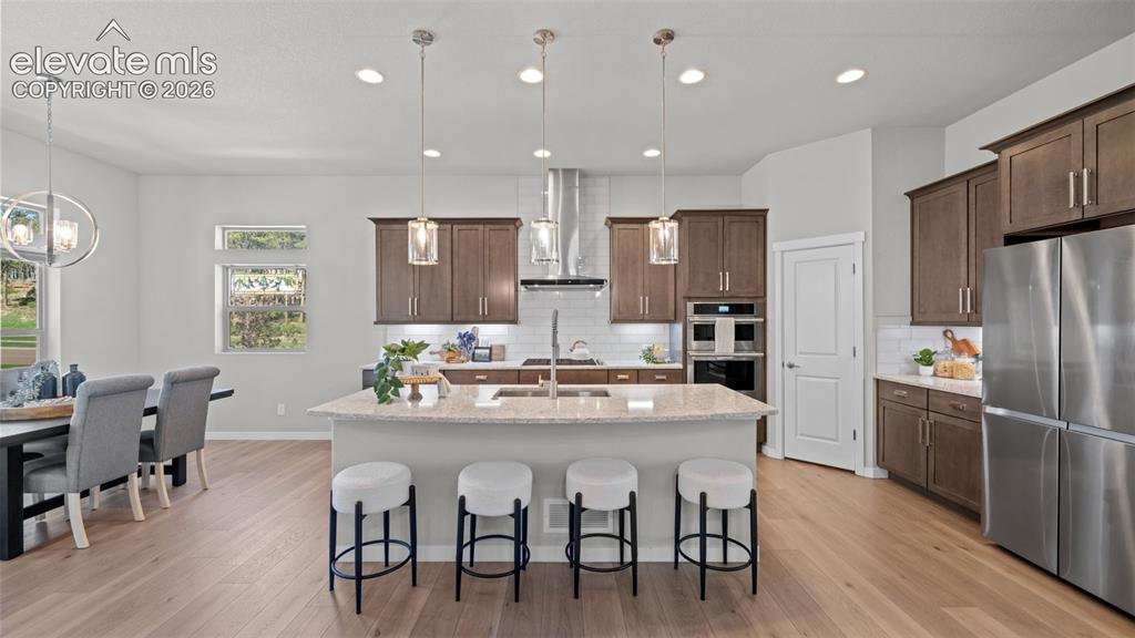 Image 12 of 49: Kitchen