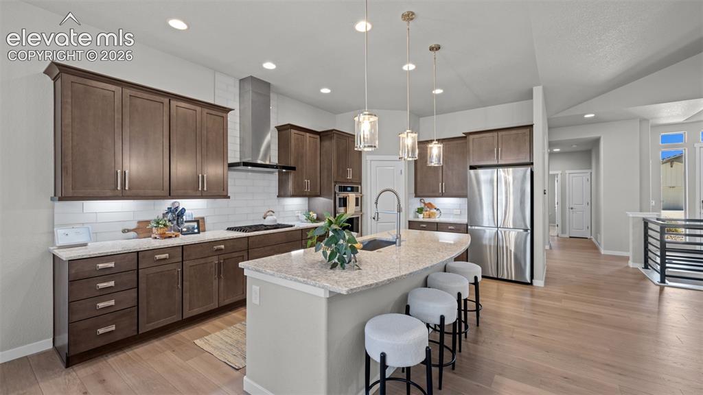 Image 14 of 49: Kitchen
