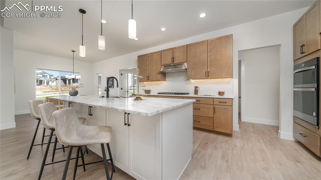 Image 5 of 31: Kitchen