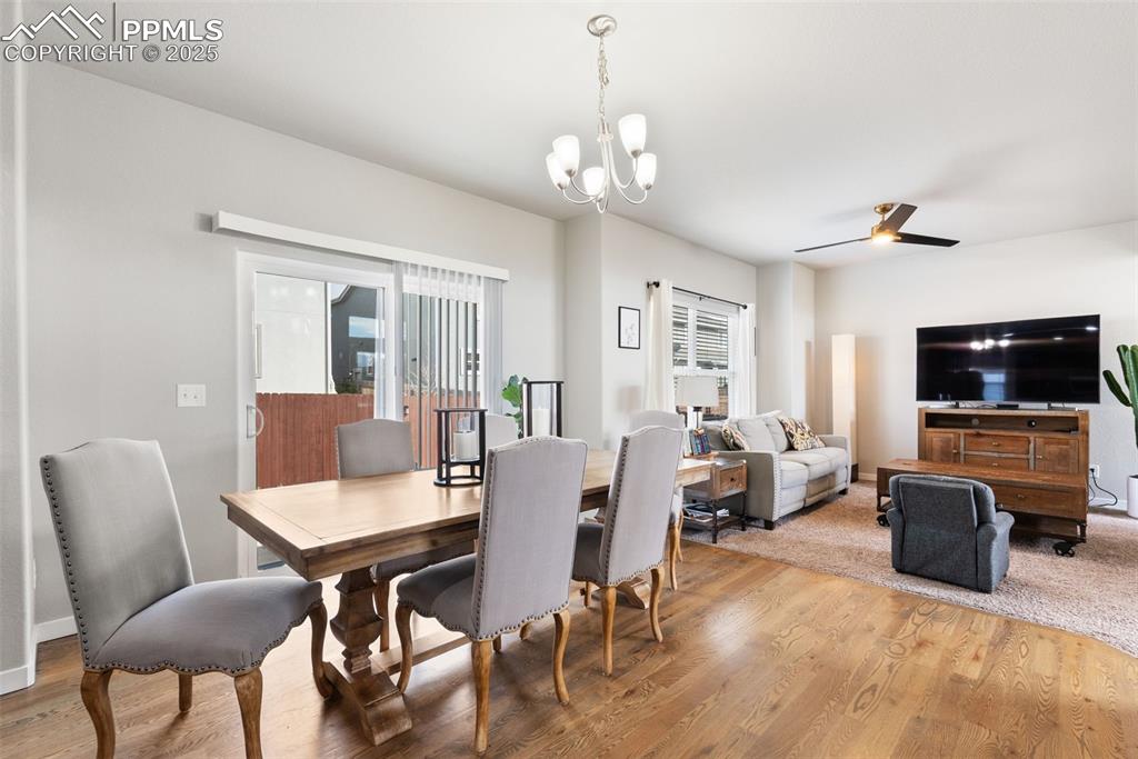 Image 10 of 48: Dining Area