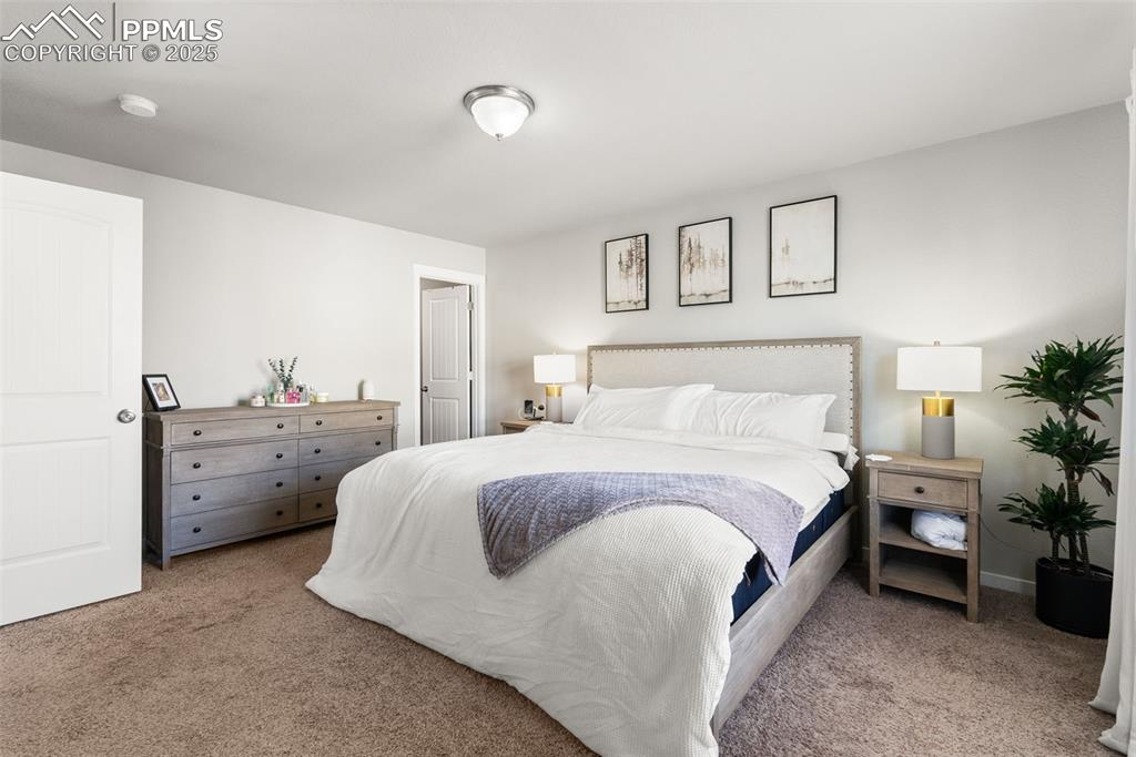 Image 23 of 48: Master Bedroom