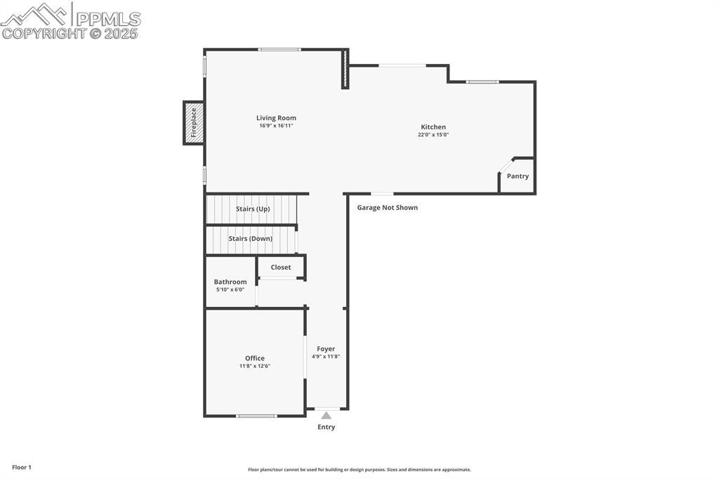 Image 48 of 50: View of floor plan / room layout