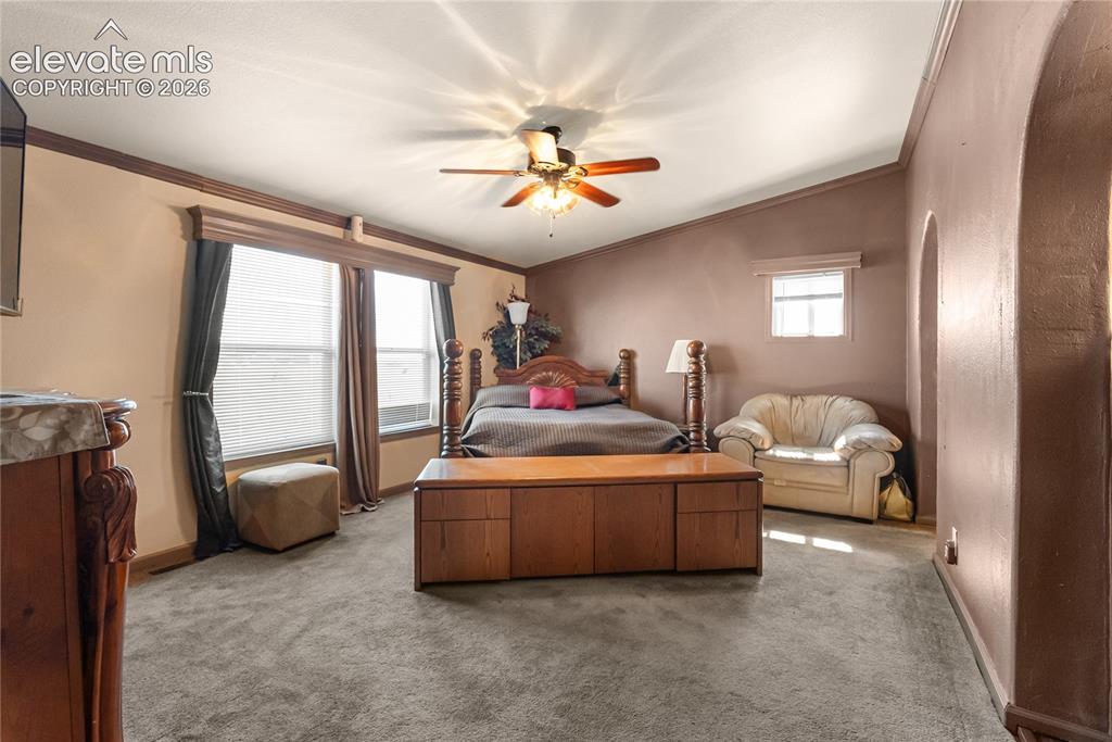 Image 14 of 41: Bedroom