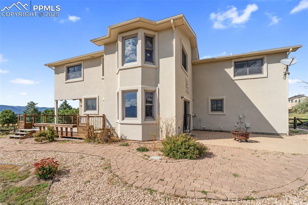 Image 38 of 50: Back of Structure