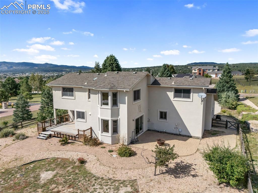 Image 44 of 50: Back of Structure