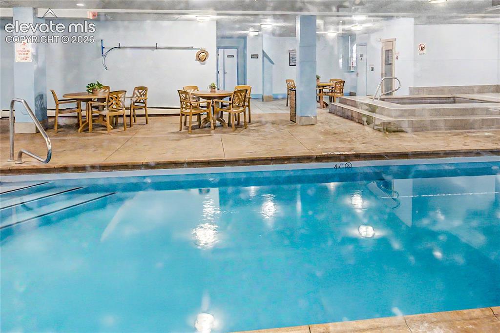 Image 31 of 35: Pool