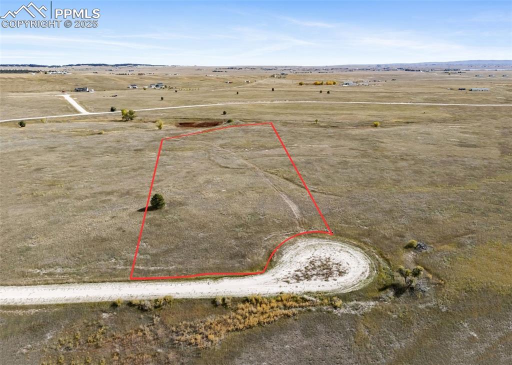 Image 8 of 18: Property Lines are Approximate and not a Survey