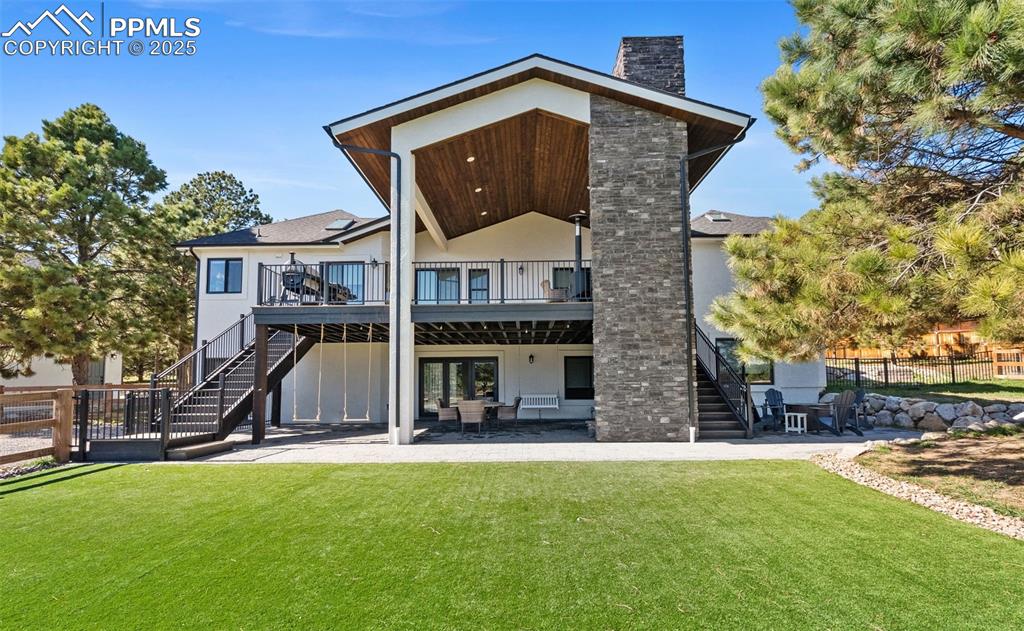 Image 48 of 50: Back of Structure