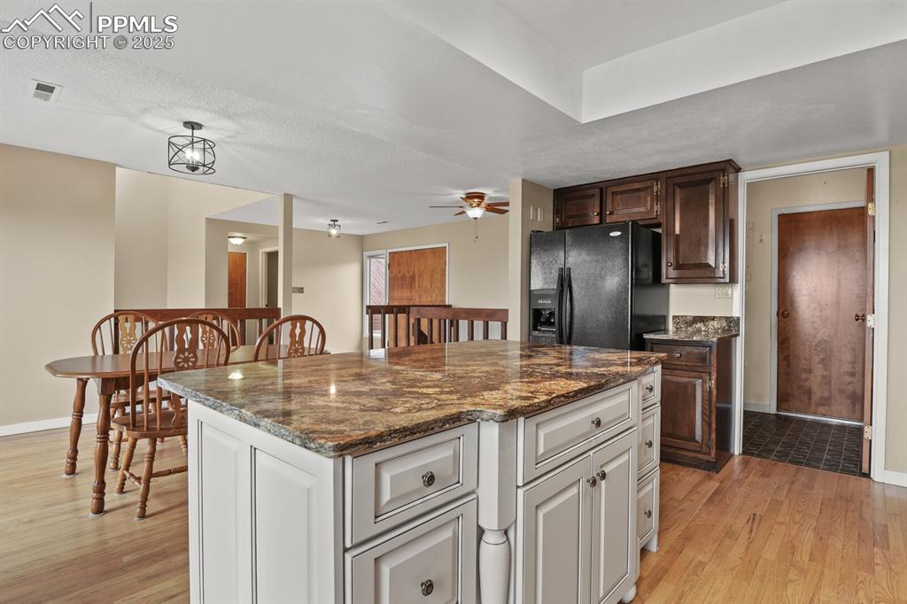 Image 13 of 35: Kitchen