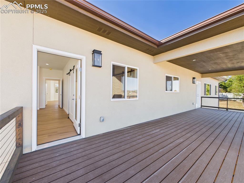 Image 35 of 39: Deck