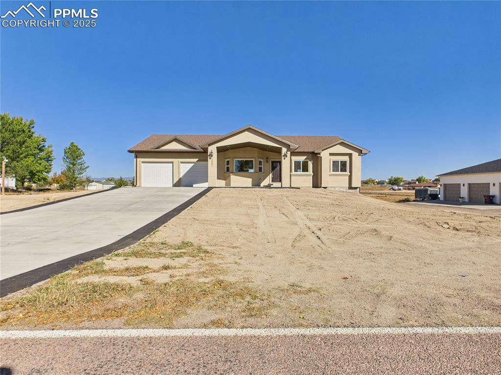 Image 4 of 39: Front of Structure