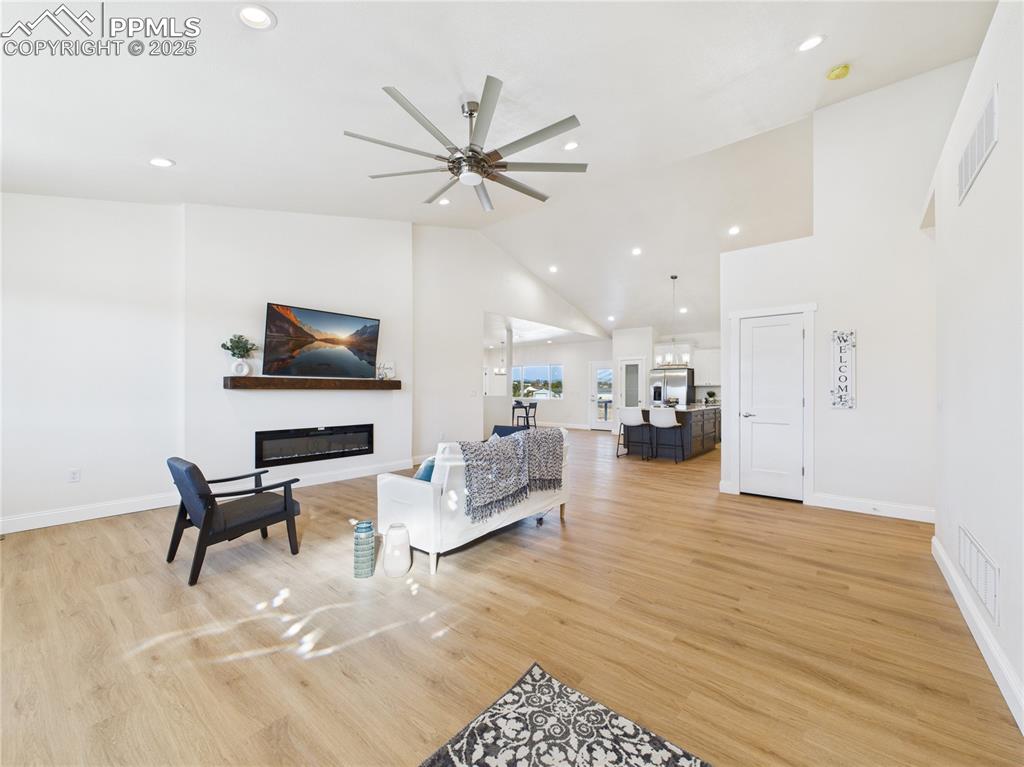 Image 6 of 39: Living Room