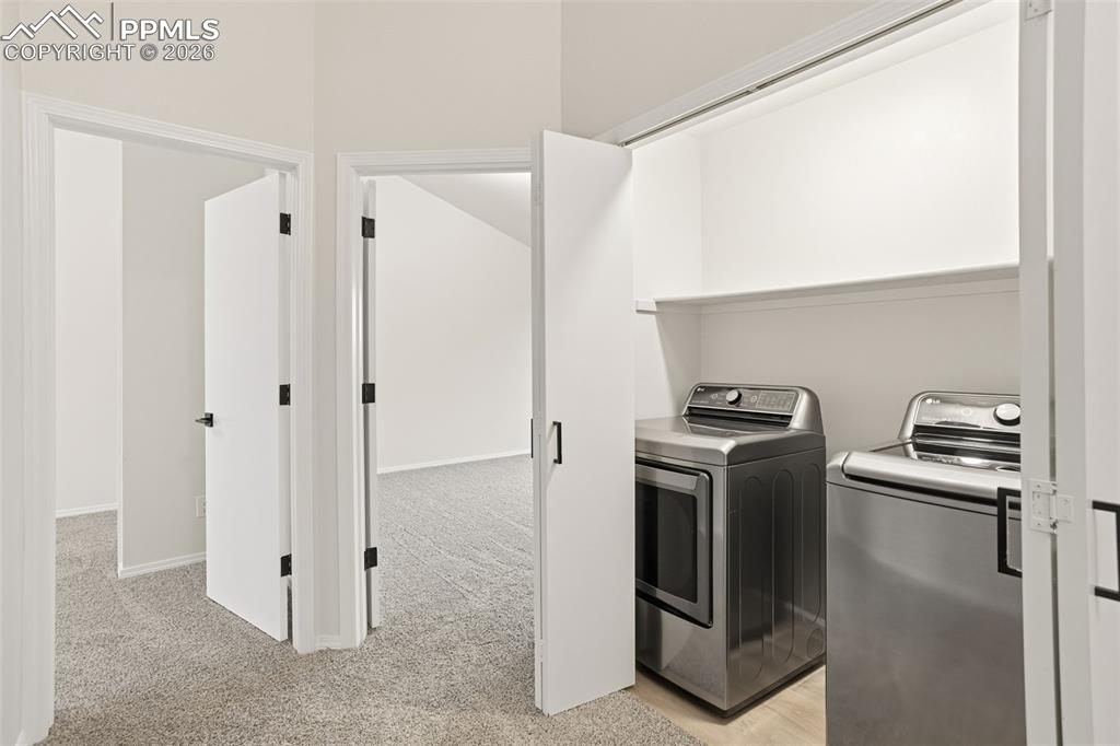 Image 22 of 46: Upper-Level Laundry