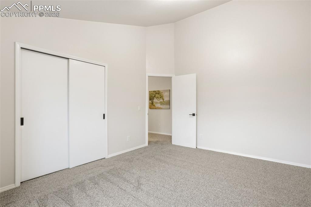 Image 36 of 46: Bedroom