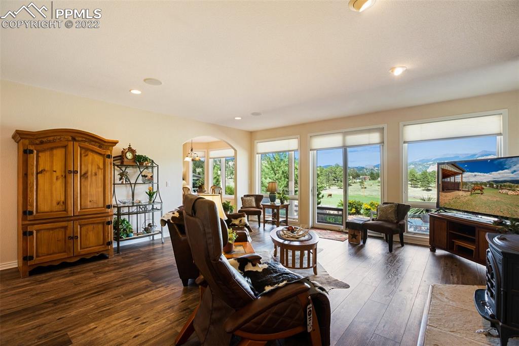 Listing 3861097, Image 14 of 49