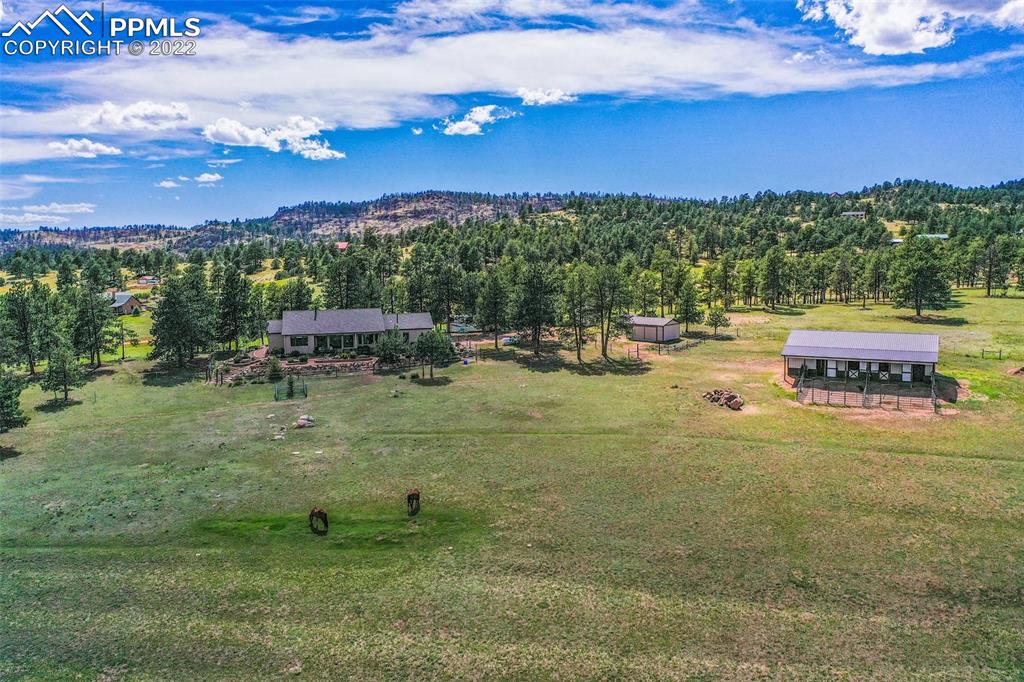Listing 3861097, Image 3 of 49