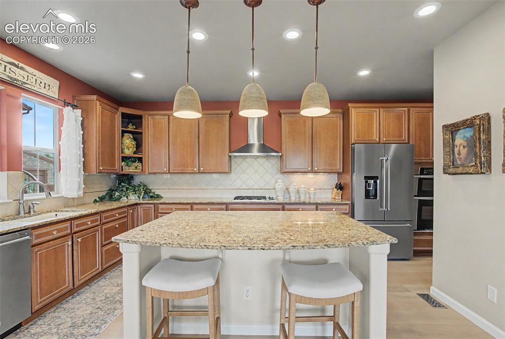 Image 8 of 37: Kitchen