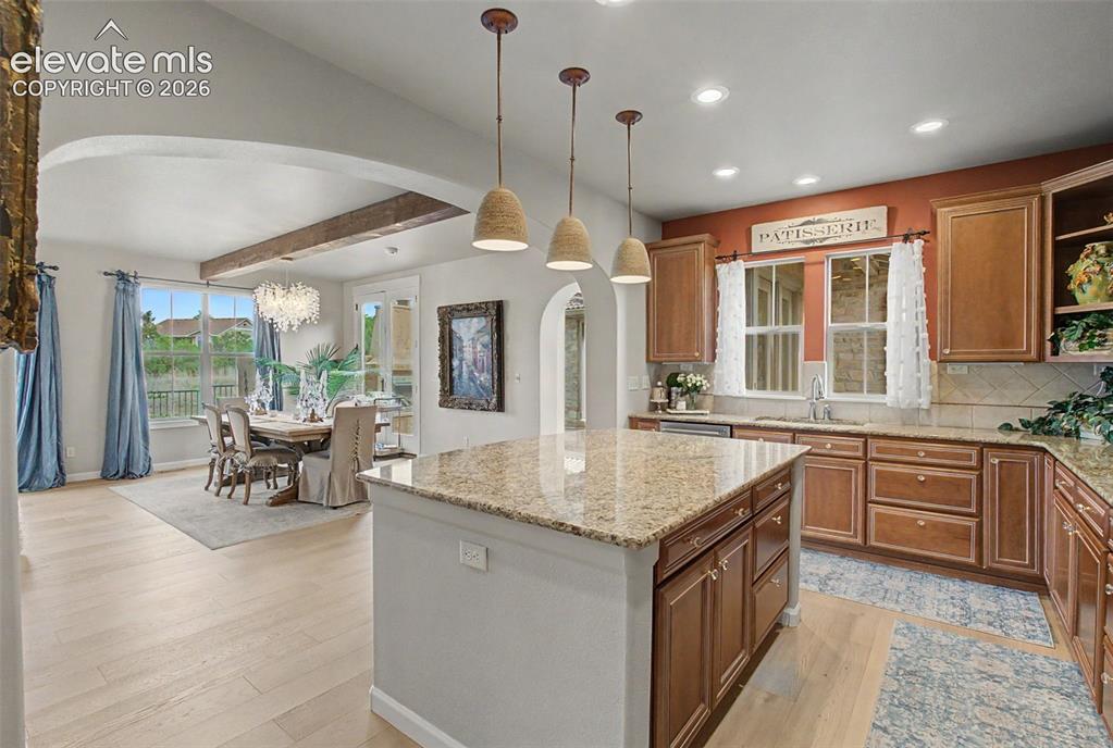 Image 9 of 37: Kitchen