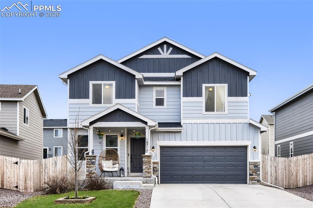 Image 15 of 25: Front of Structure