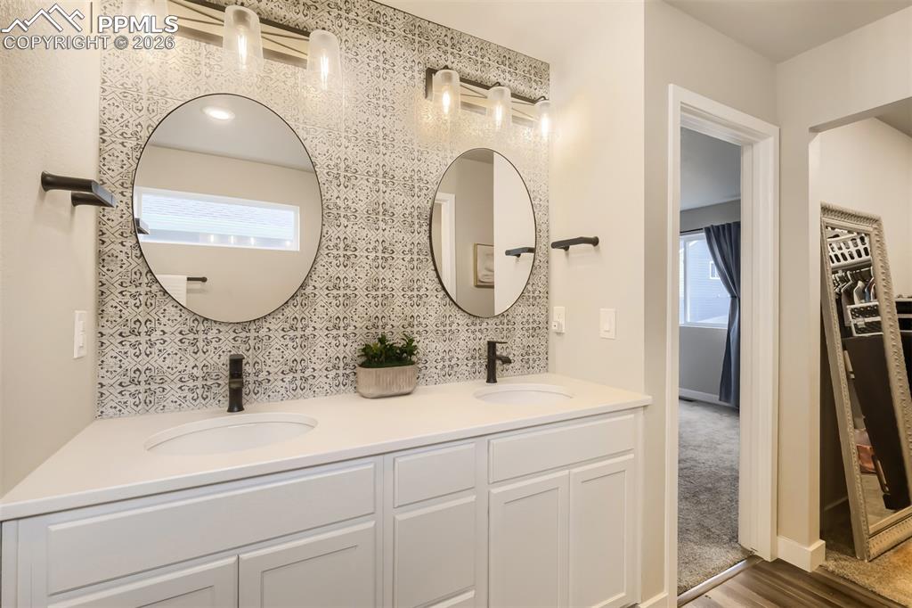 Image 24 of 25: Master Bathroom