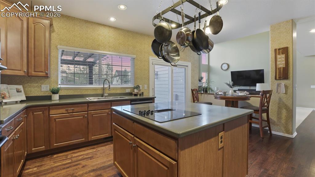 Image 18 of 50: No Description Available