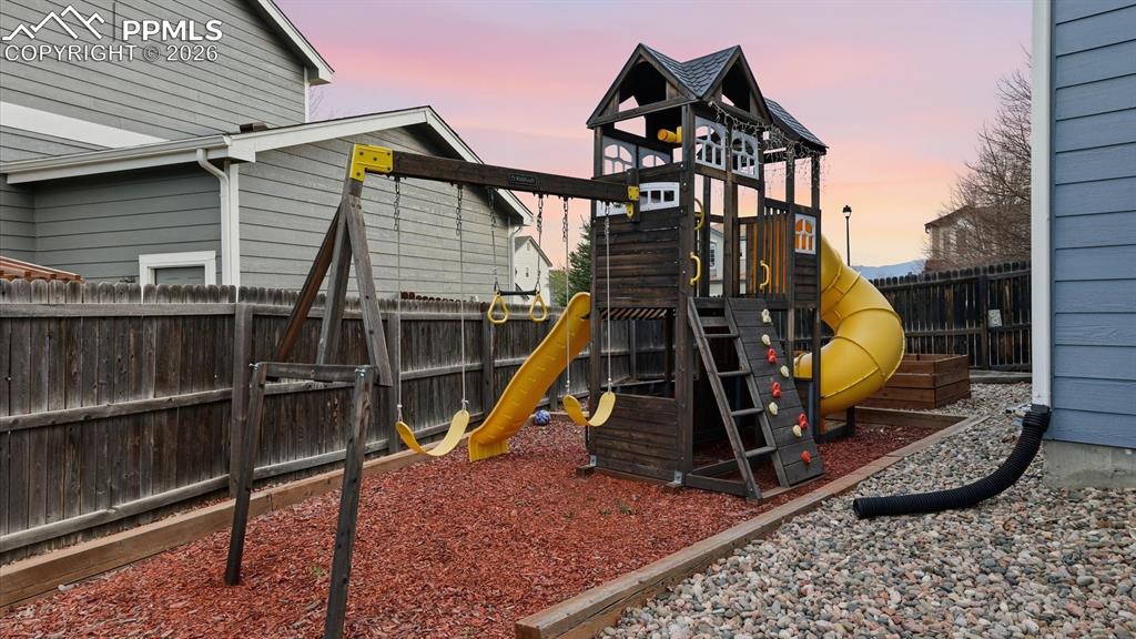 Image 47 of 50: No Description Available