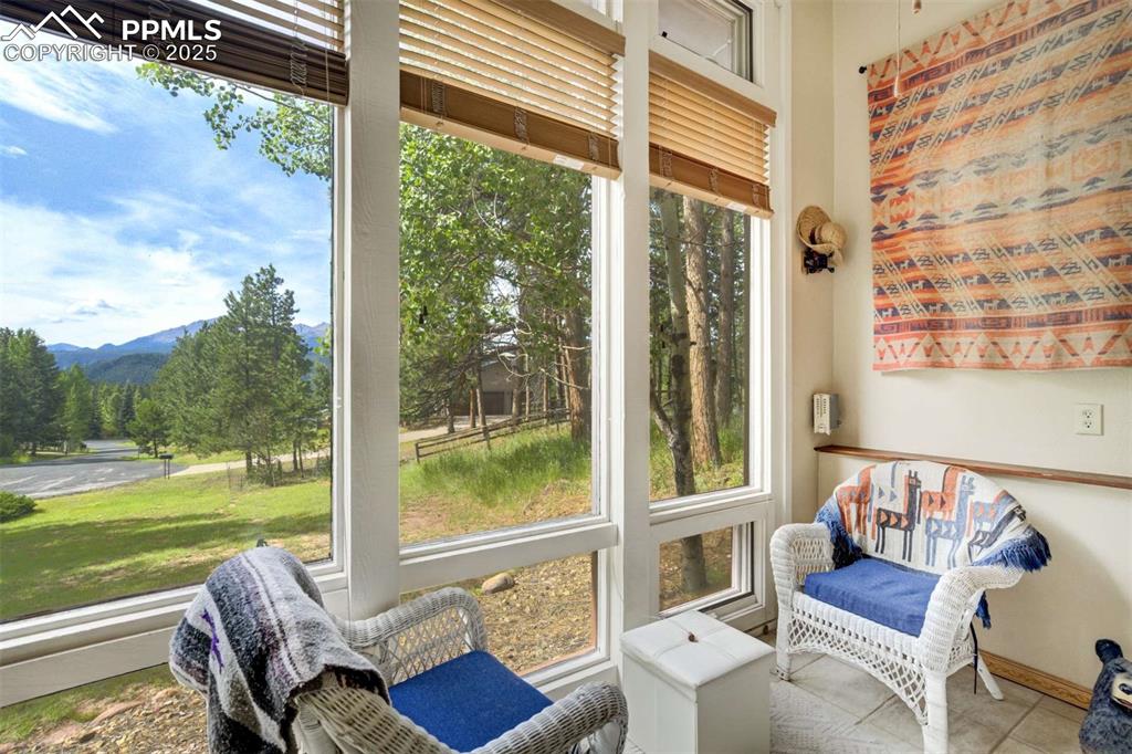 Image 29 of 50: Sun Room