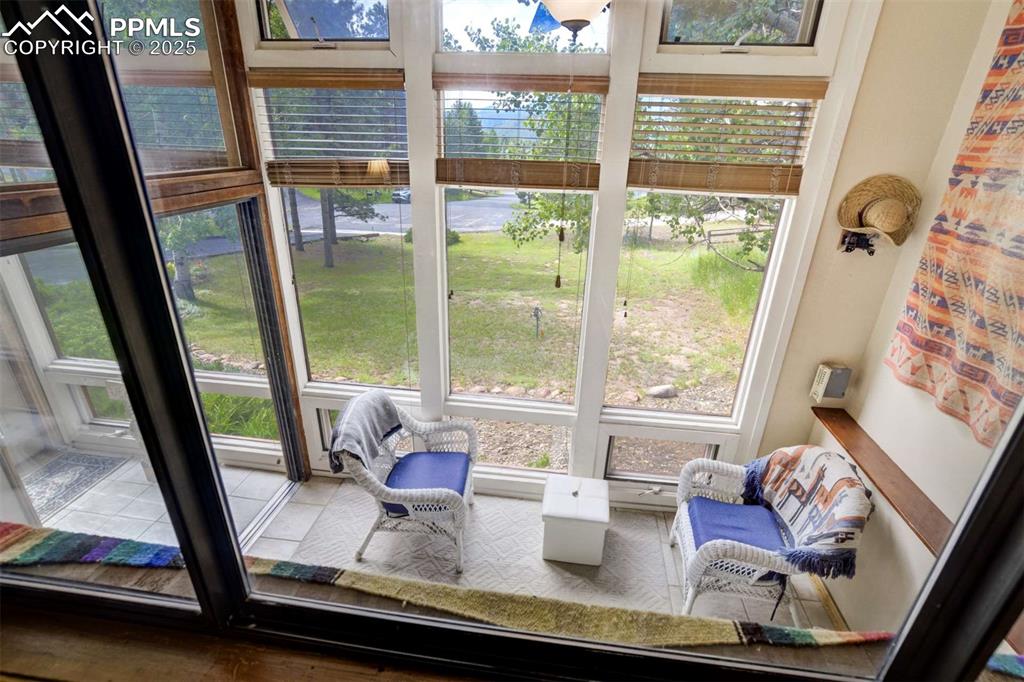 Image 31 of 50: Sun Room