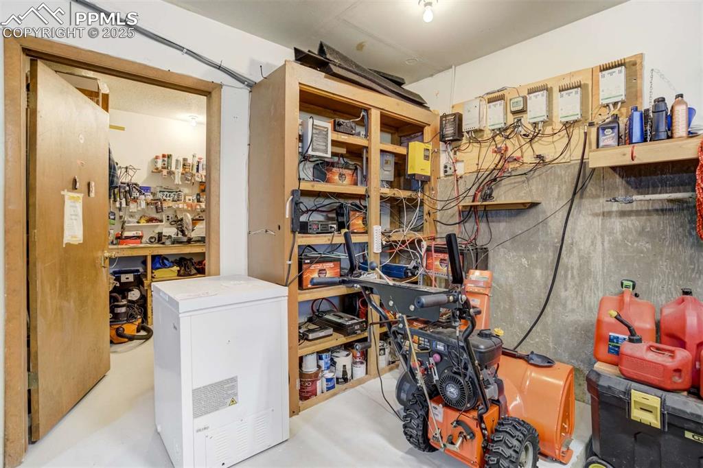 Image 39 of 50: Storage