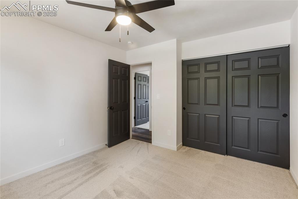 Image 30 of 36: Bedroom